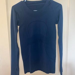 Lululemon Long Sleeve Size 2